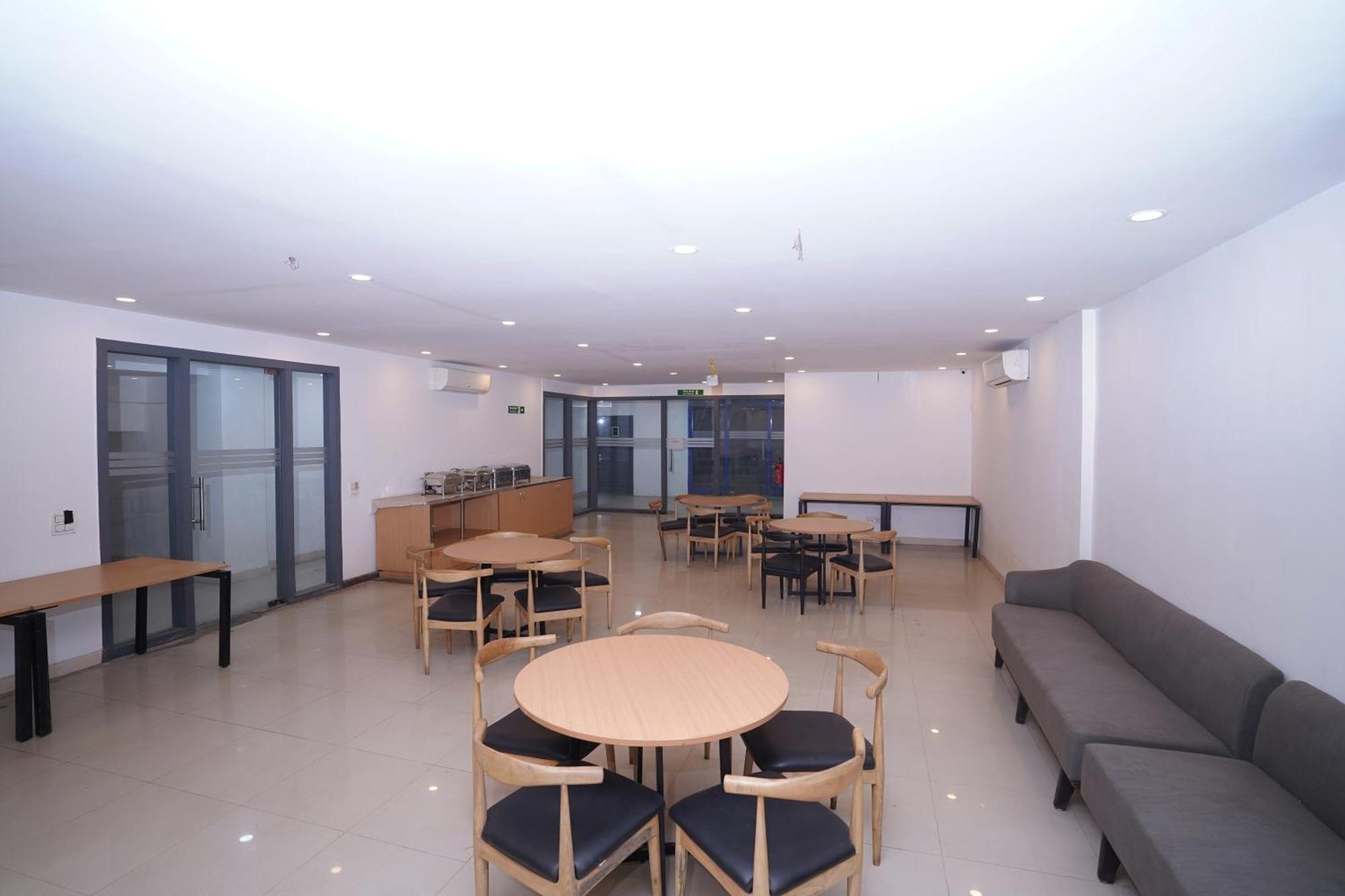 Hotel Mira Residency- Outer Ring Road, Paschim Vihar Nova Deli Exterior foto